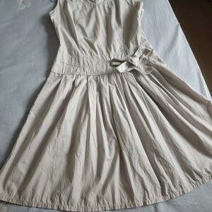 Chic Cream Midi Dress with Bow Detail